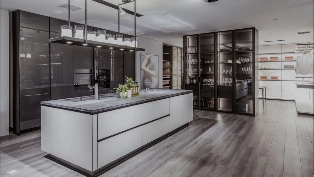 6a2851bd-7c5b-4e56-9859-88433c84686c