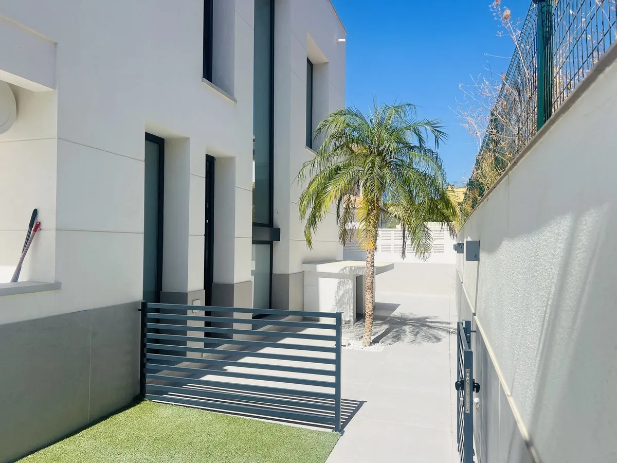 498feed5-276d-40a6-9dd3-e4bc02068cfe