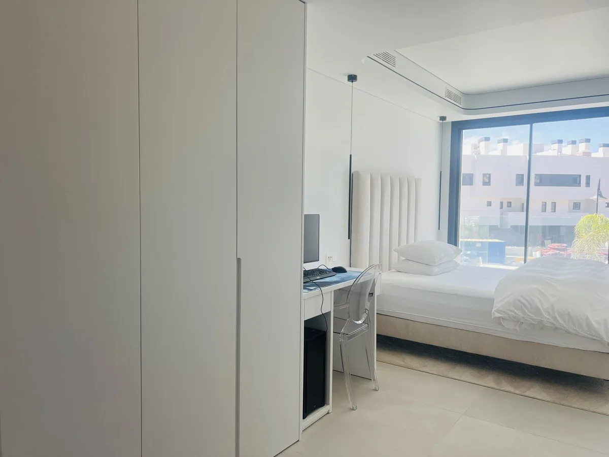 8cbf7dff-2dc1-4bc6-9598-702bfbb8a15f