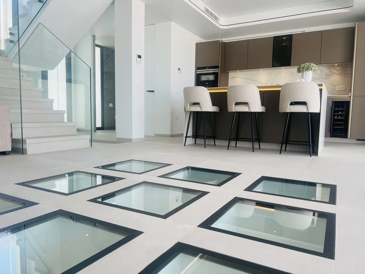 bca93c15-bb30-486b-96a6-9b7dd42841f3