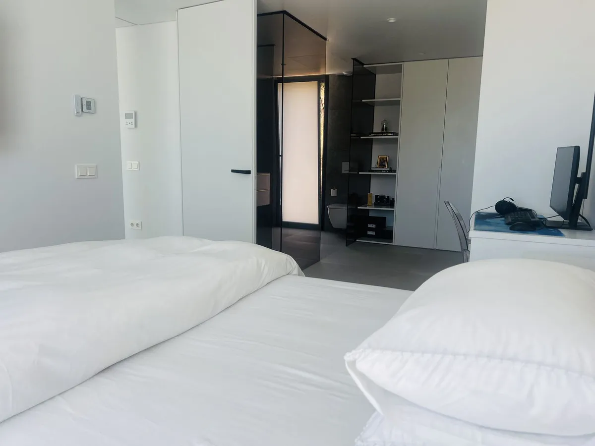 f7e29775-7402-48bb-8b7f-921407aac2ac