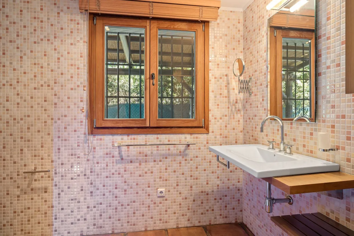 b5936ffd-d0a1-4387-be77-63e228dfe5e7