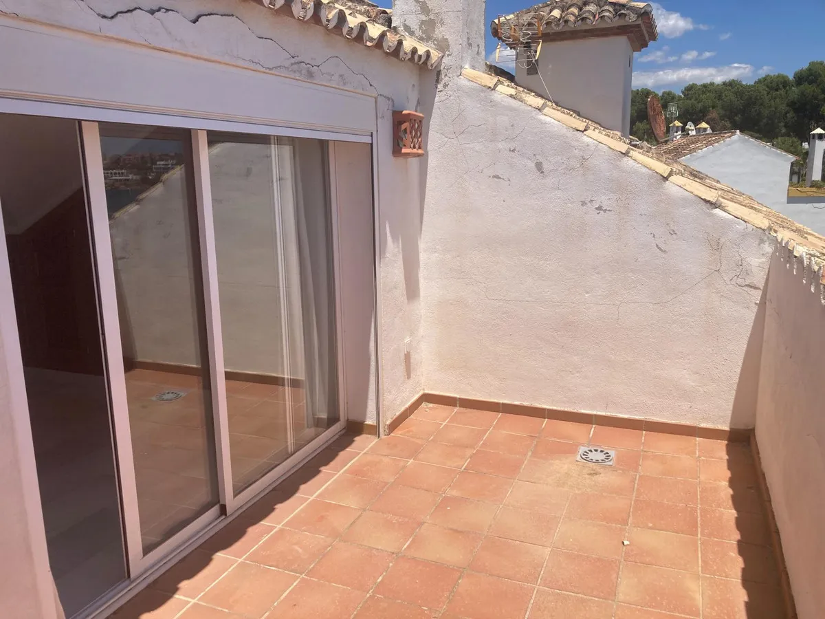 3e7a81f2-a6c5-47c5-a1d1-78fd7a6039bd