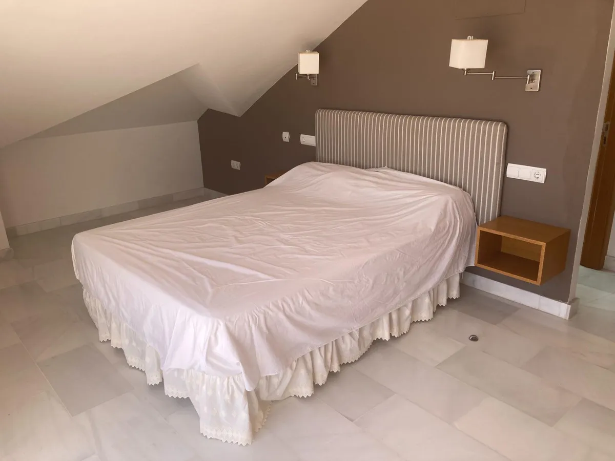 95728778-15aa-449c-b1a0-0a32fb236203