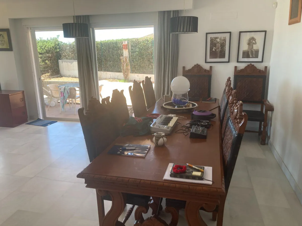 c307e88c-eb5b-4ba6-b7dd-ebf1f48ee6bc