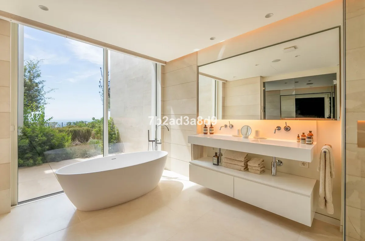 875bd242-ab29-4eee-b641-334d1f592797