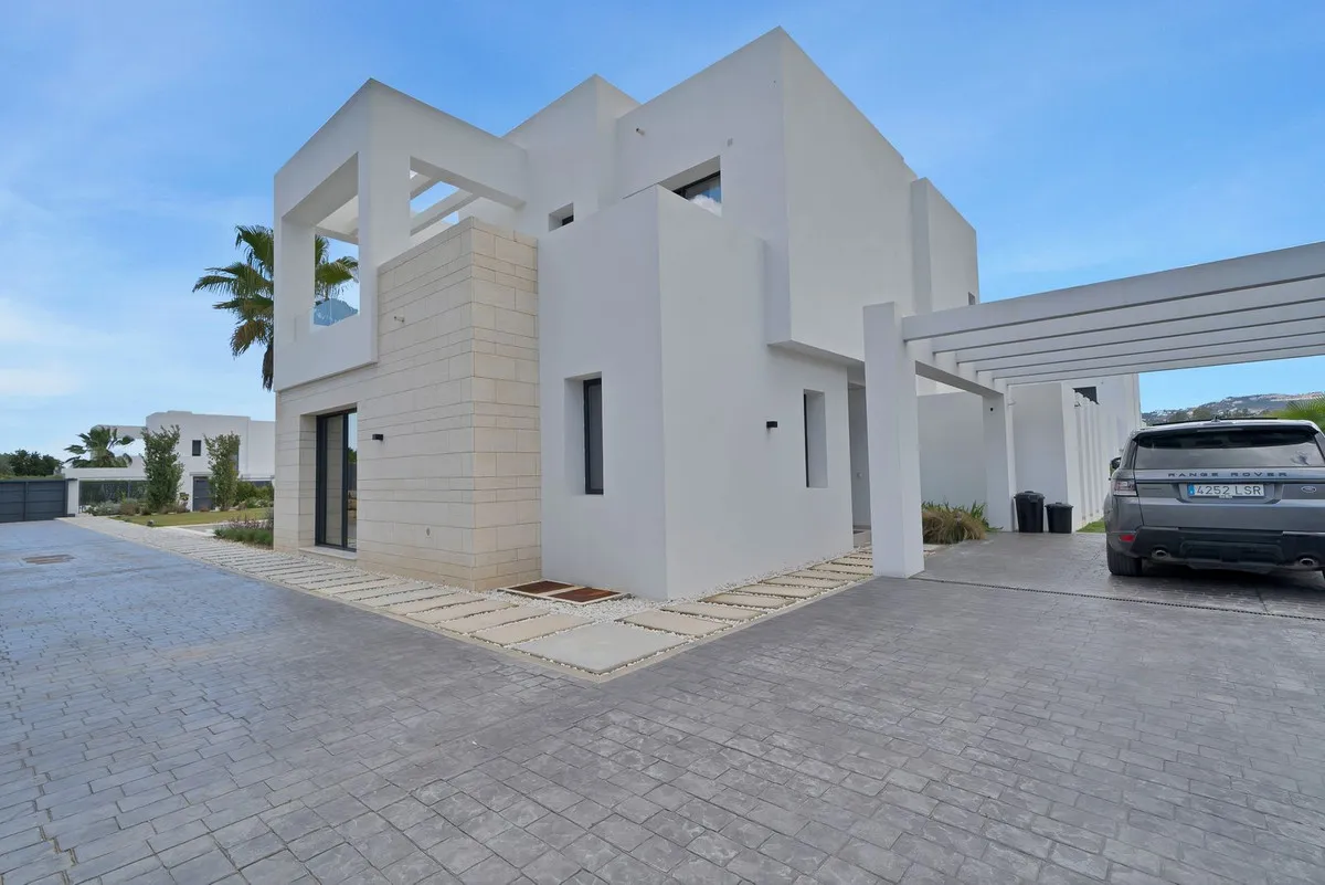 18f2a3a0-7eb7-4512-bbdf-92850e7961e2