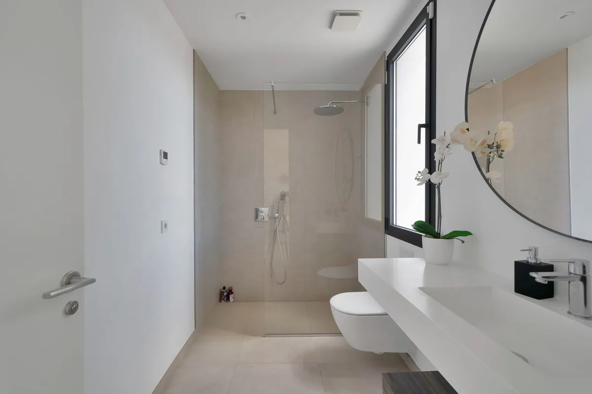 2fe4e92a-99a4-4602-89b5-75edc2e3cc0d