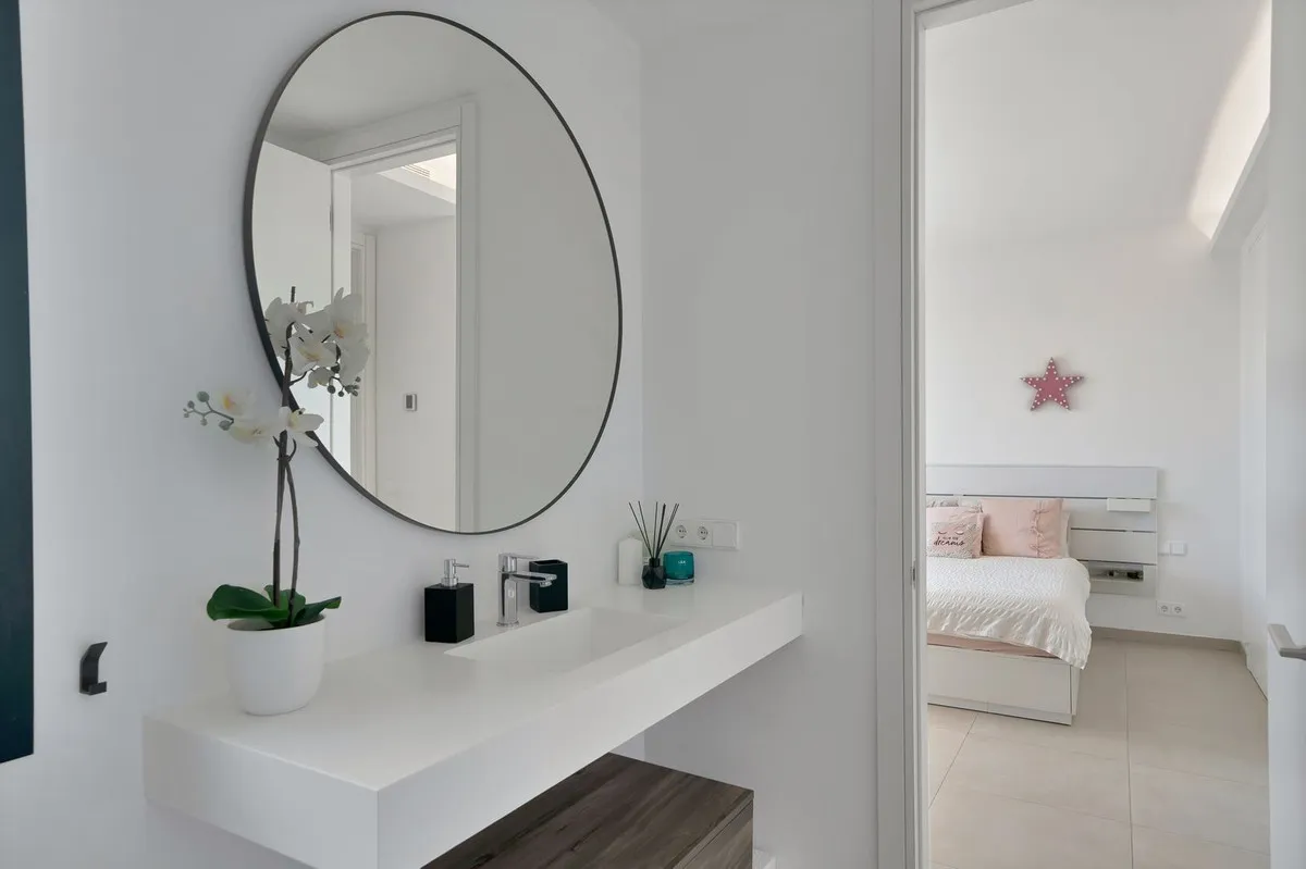 5c3ed767-c44f-485f-8410-74c680c17a8b