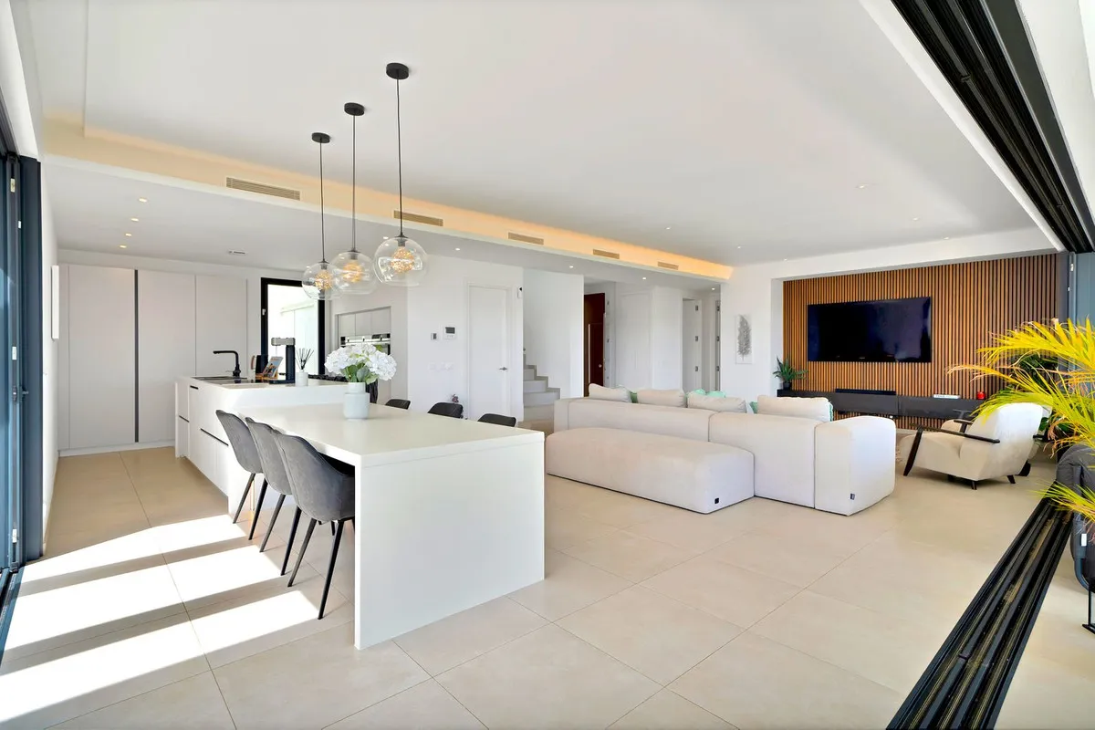 6616396a-dfc9-40cc-b433-c3f902360fba