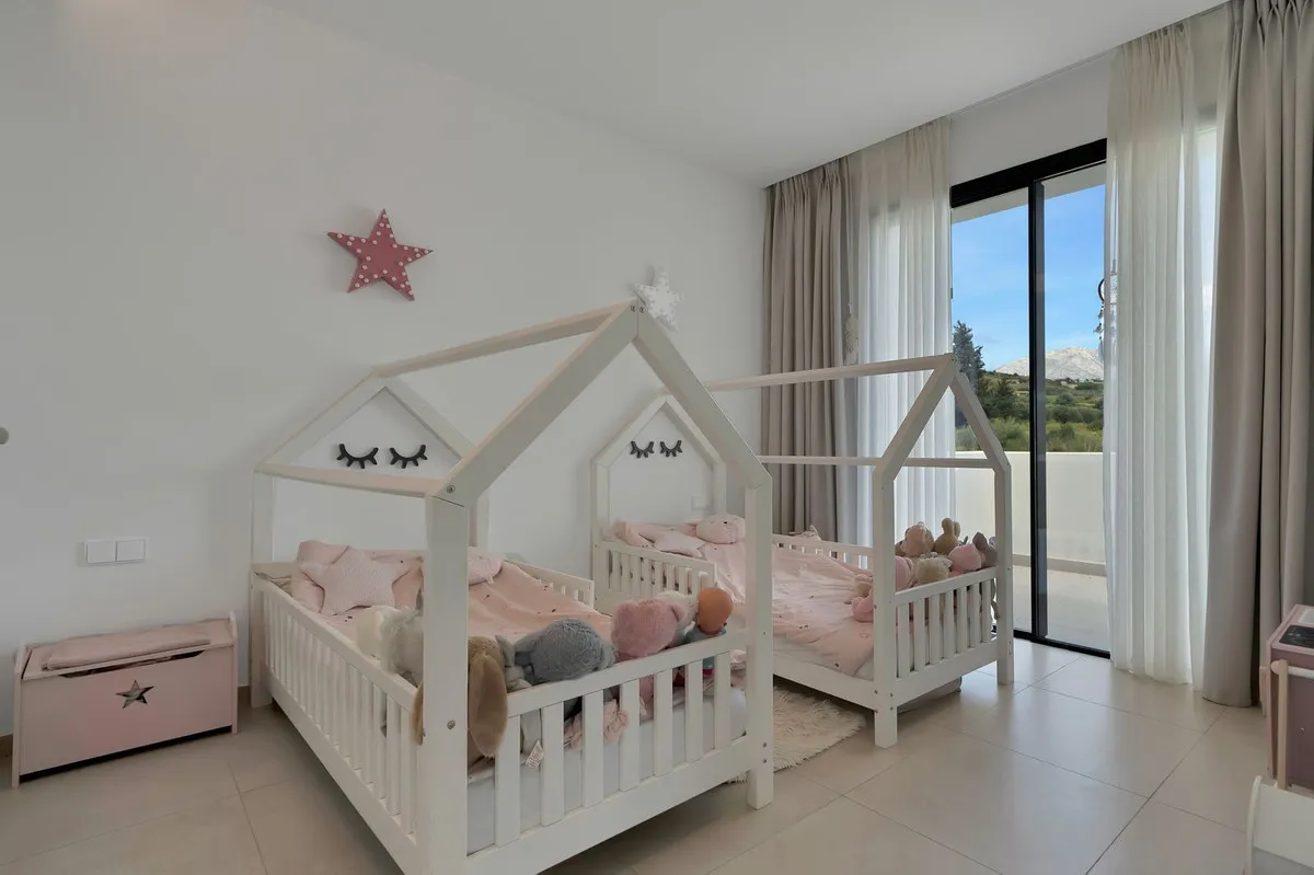 7eda03cd-bf7d-4f5a-841a-5ee744336d06