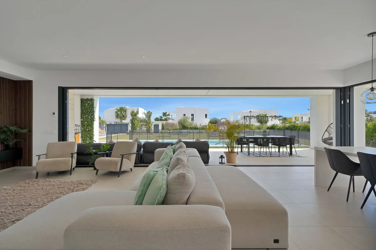 8a6a1484-5529-4ae5-805e-3c2d0fd2ef42