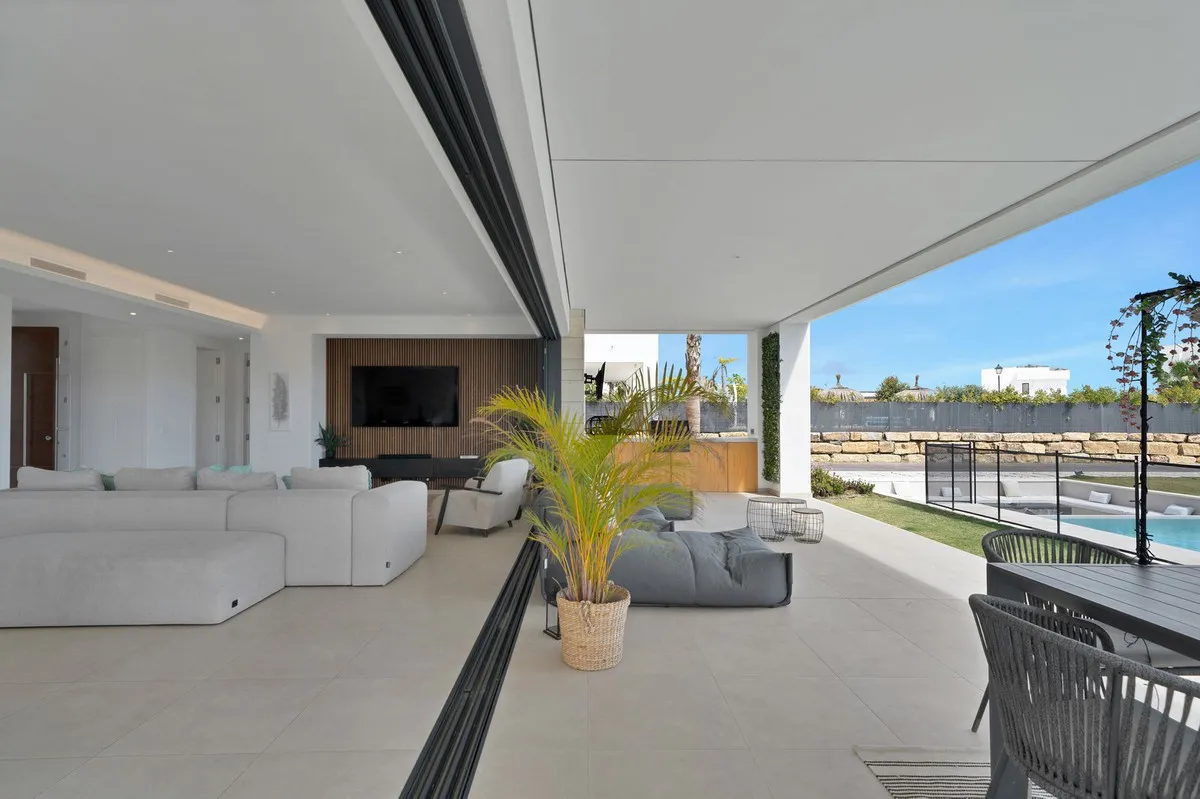 9698ed8d-dad9-428d-88db-51c4591460a0