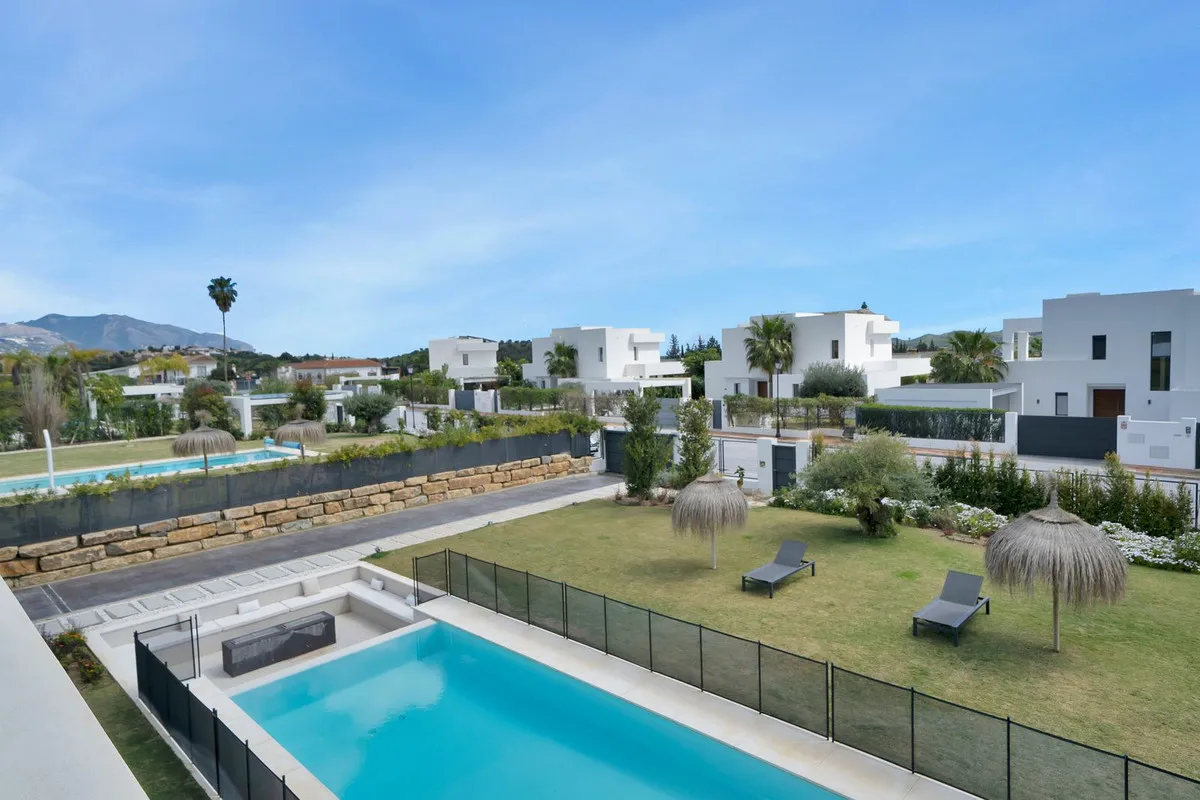 e08cee4f-2070-48a4-b70c-268ab575c629