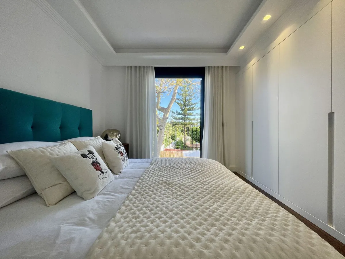 088edf66-ac68-4e7b-935d-1a769d1e0756