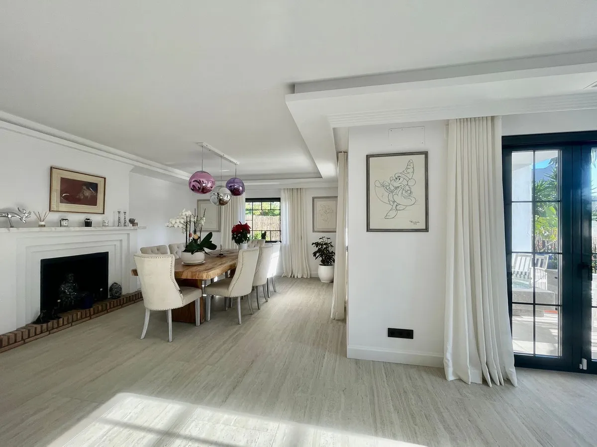 51001e32-77a7-4884-afb0-7433d97c0298