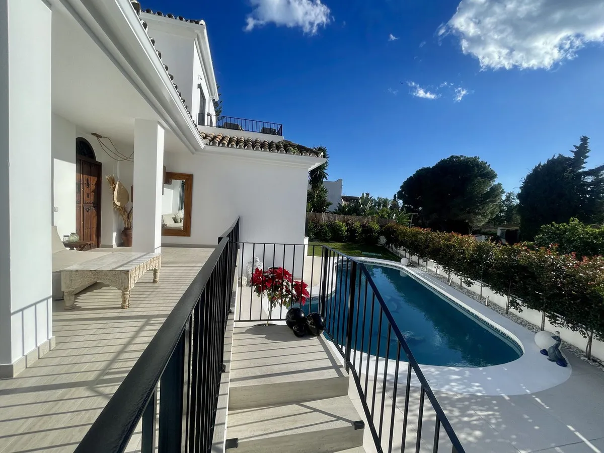 f404405f-be01-4855-b347-4521d6fc5280