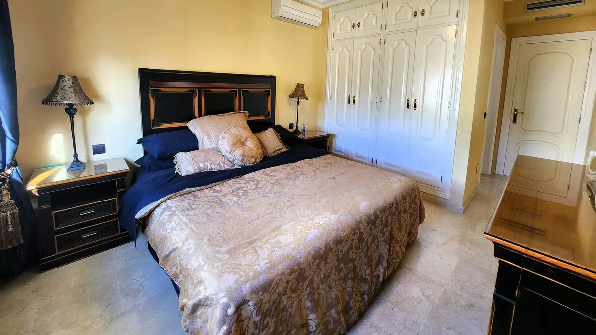 09337be3-1ab8-48ae-8a9b-aee1b33be2a1