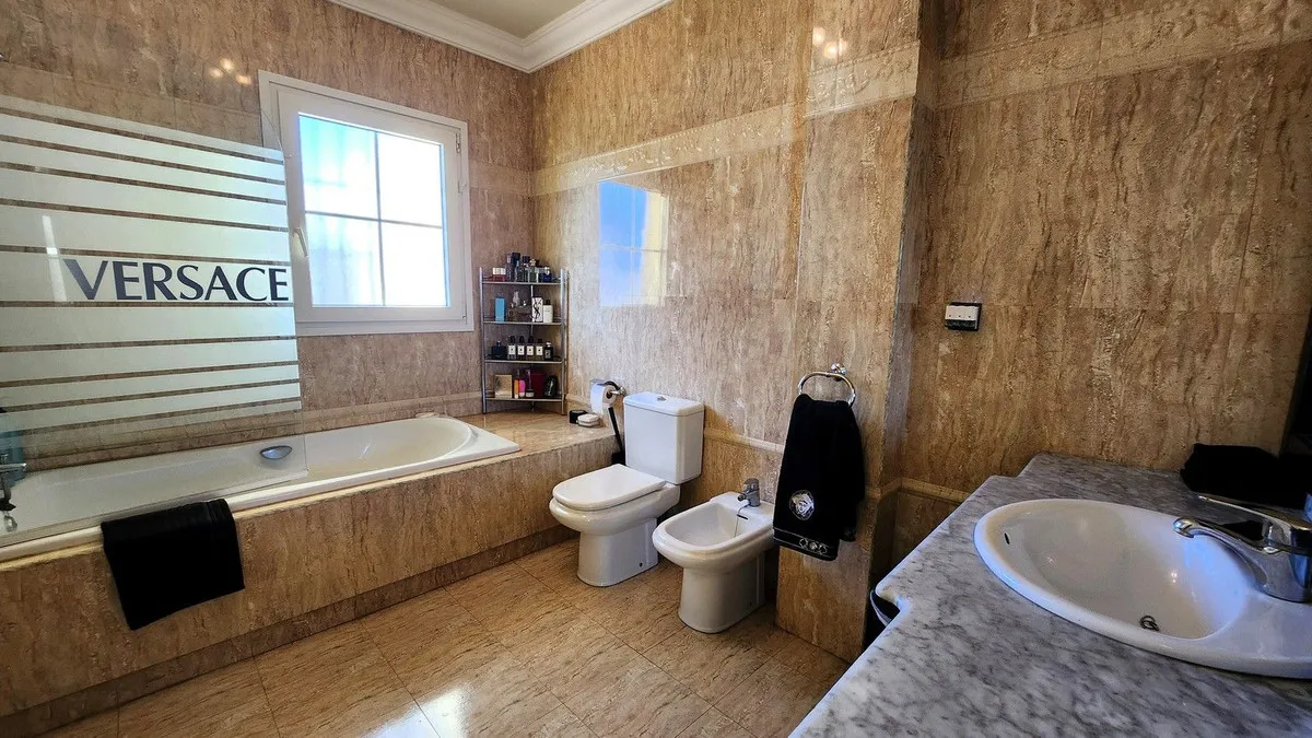 0f946208-a72e-4fc4-9fca-beb9923d725a