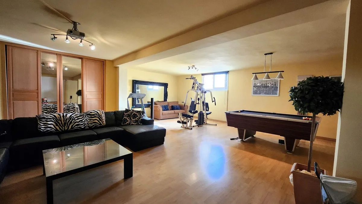 69514055-333b-4091-ac5a-5b62e61e34b6