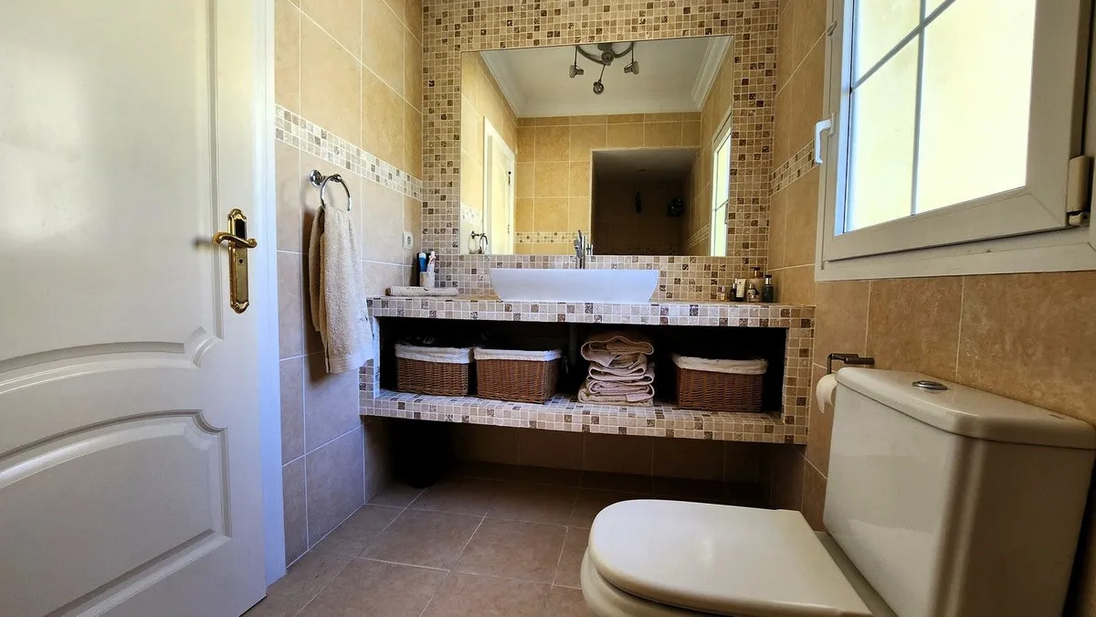 a31bcde5-e2f5-46b4-93f9-0e3982bf9873