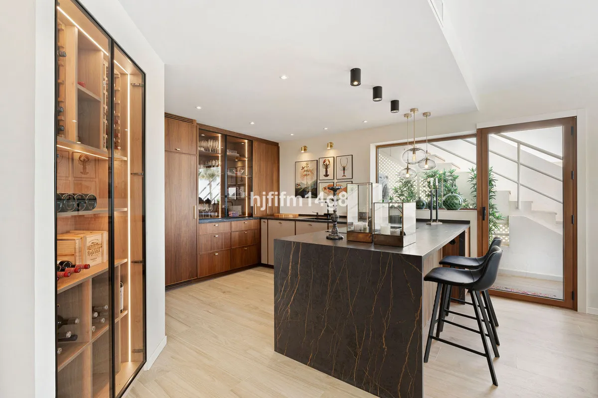 d21b67f4-6a47-4430-9c8f-35841b2b762a