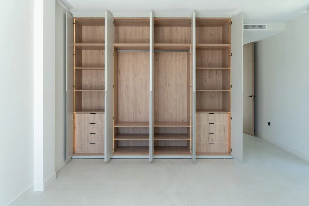 51708856-0231-4711-83aa-7ea437b1f4de