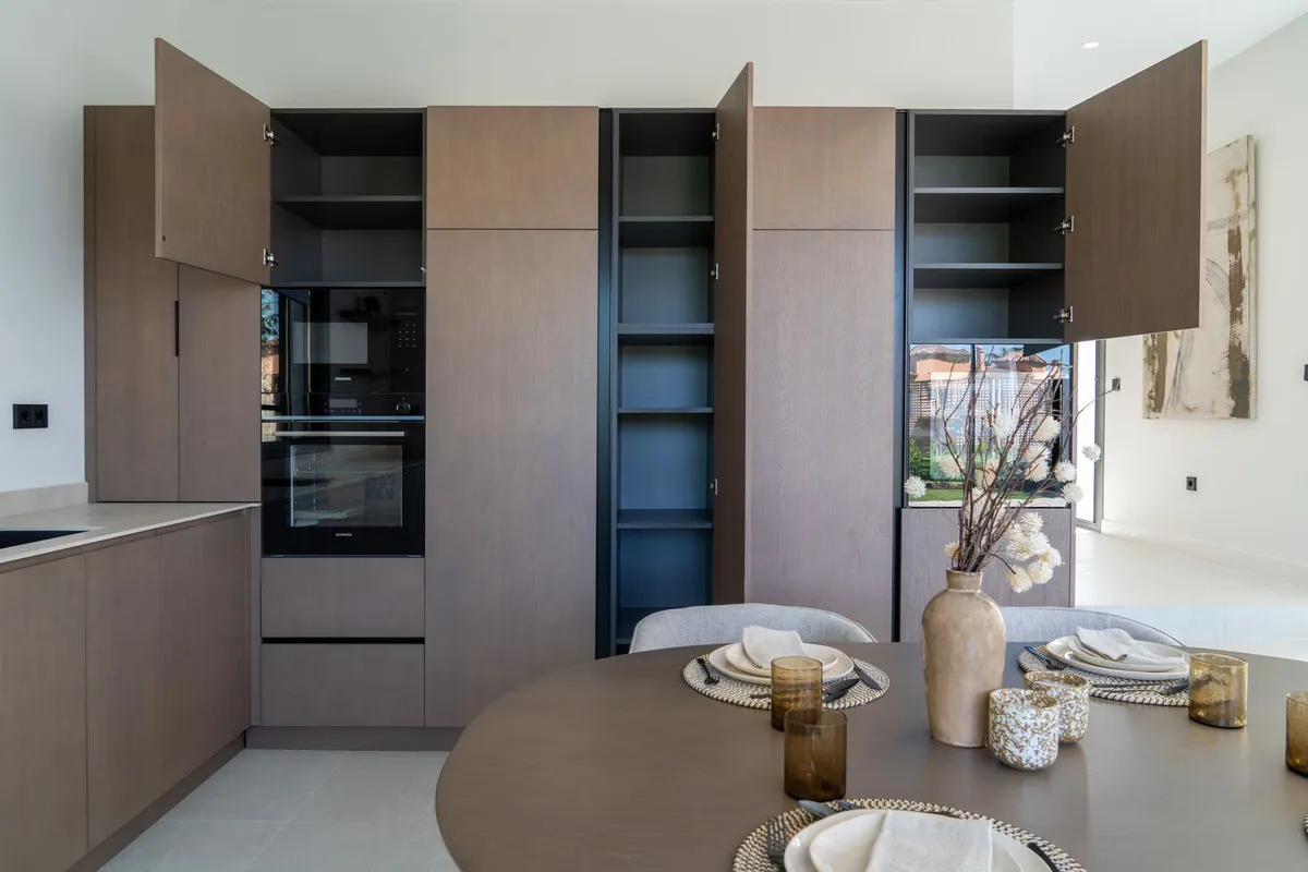 ffa78b05-0e0d-4250-9c91-7d2b41358cba