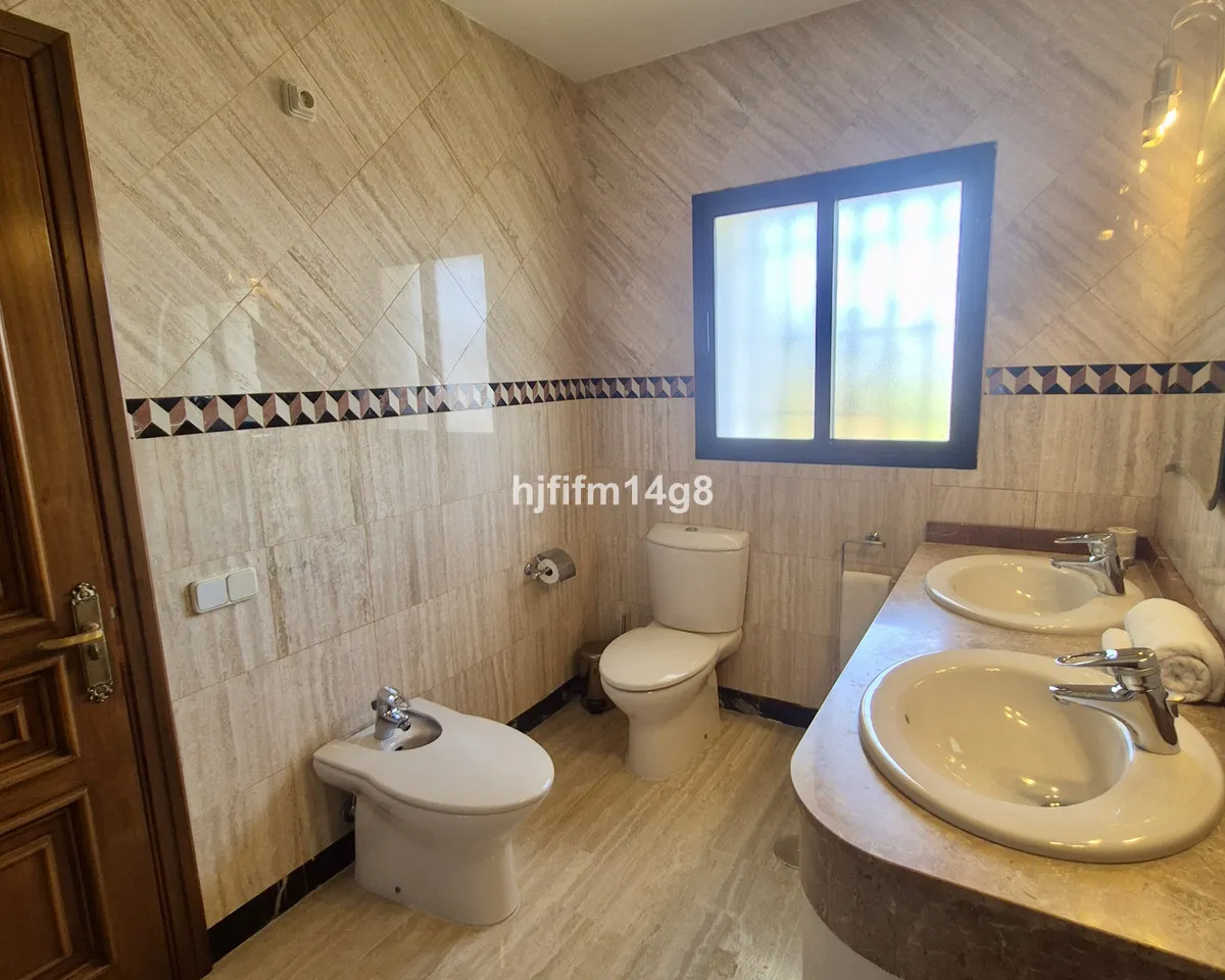 77aa34af-79f0-4c6a-968b-afe4cd2ab168