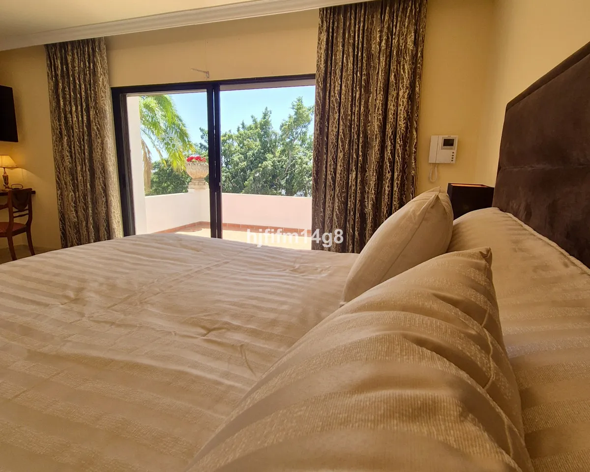 eafe6803-76db-46a5-b02e-2188b213b372