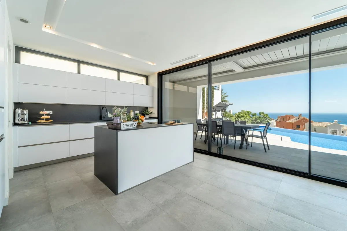 3eff3941-39e5-4e45-a146-a9c5d609836b