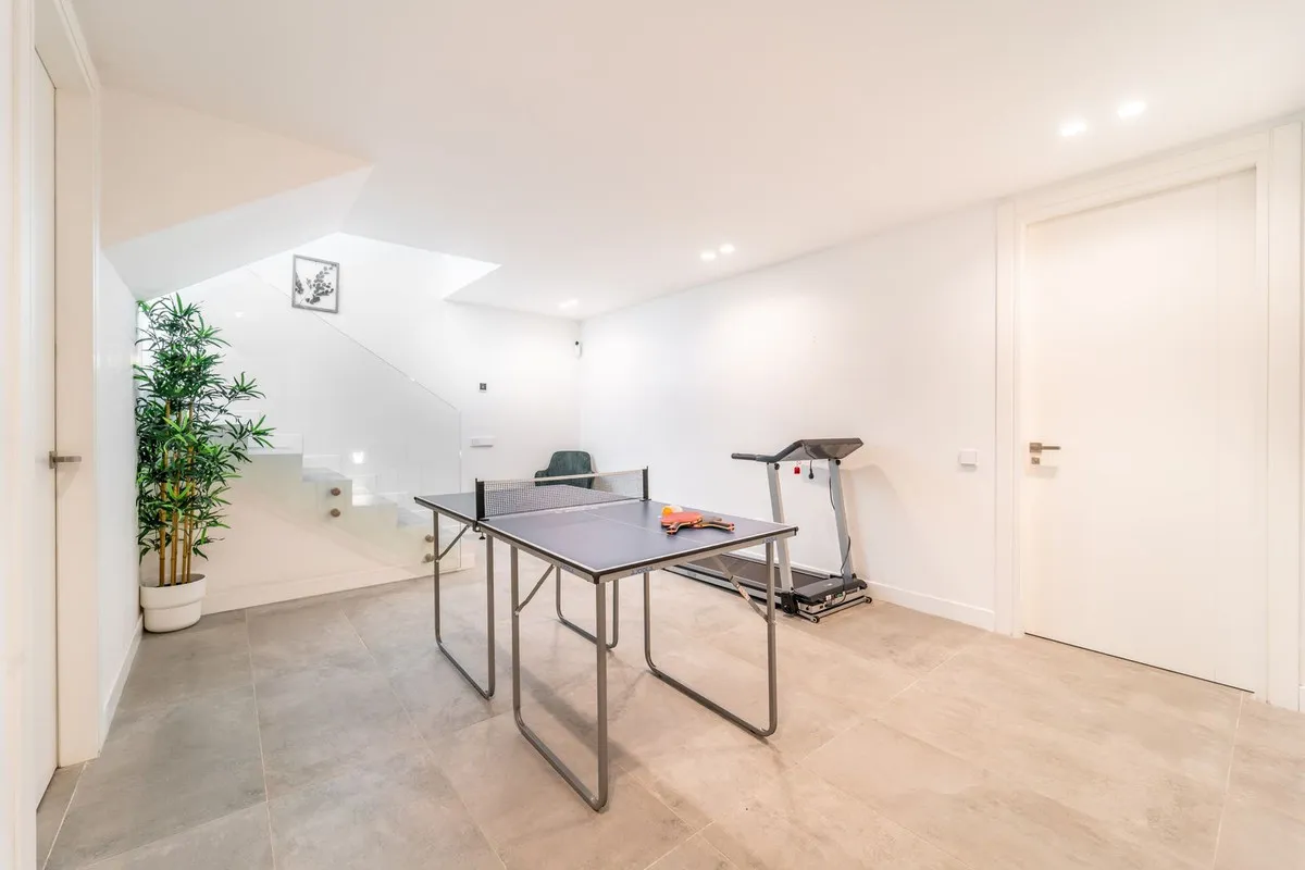 5417bcbe-b1e7-4b47-8325-2094a4bae33b