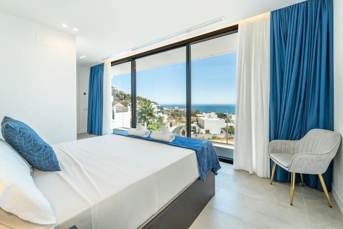 6d817c56-65a5-4995-b6fb-74417ea3d406