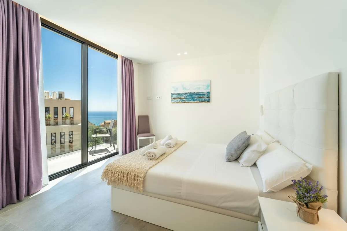 921cac7e-65a7-4246-8e29-ac64d27d8602