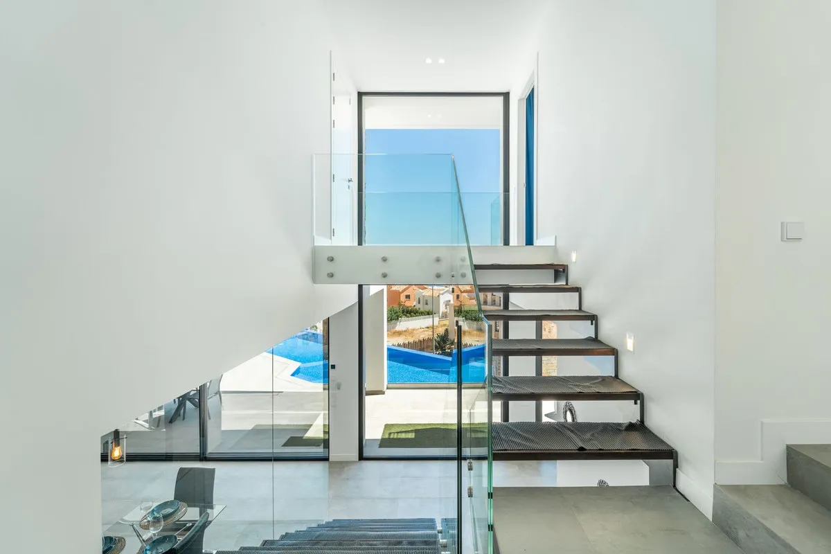 b78e09b7-13f7-4866-986d-a6e1a75cd166