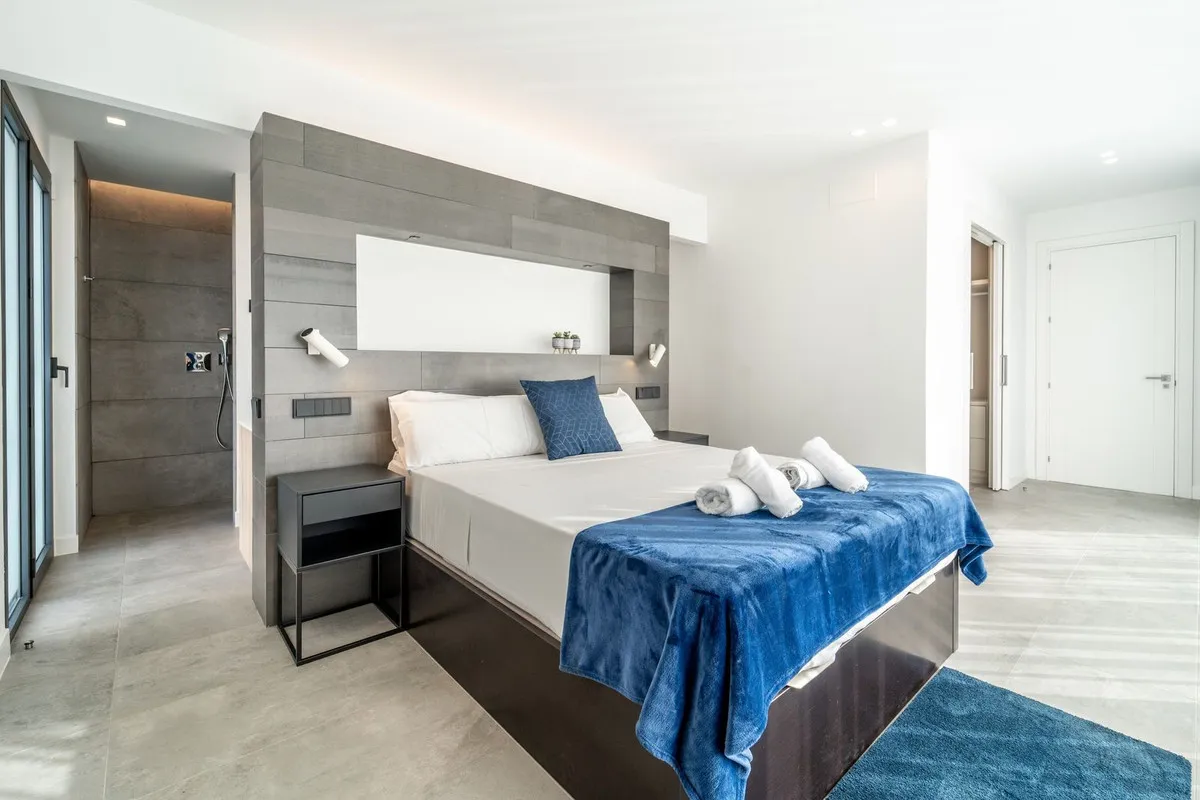 be94a2ff-10b4-4846-86c9-a75d0624b397