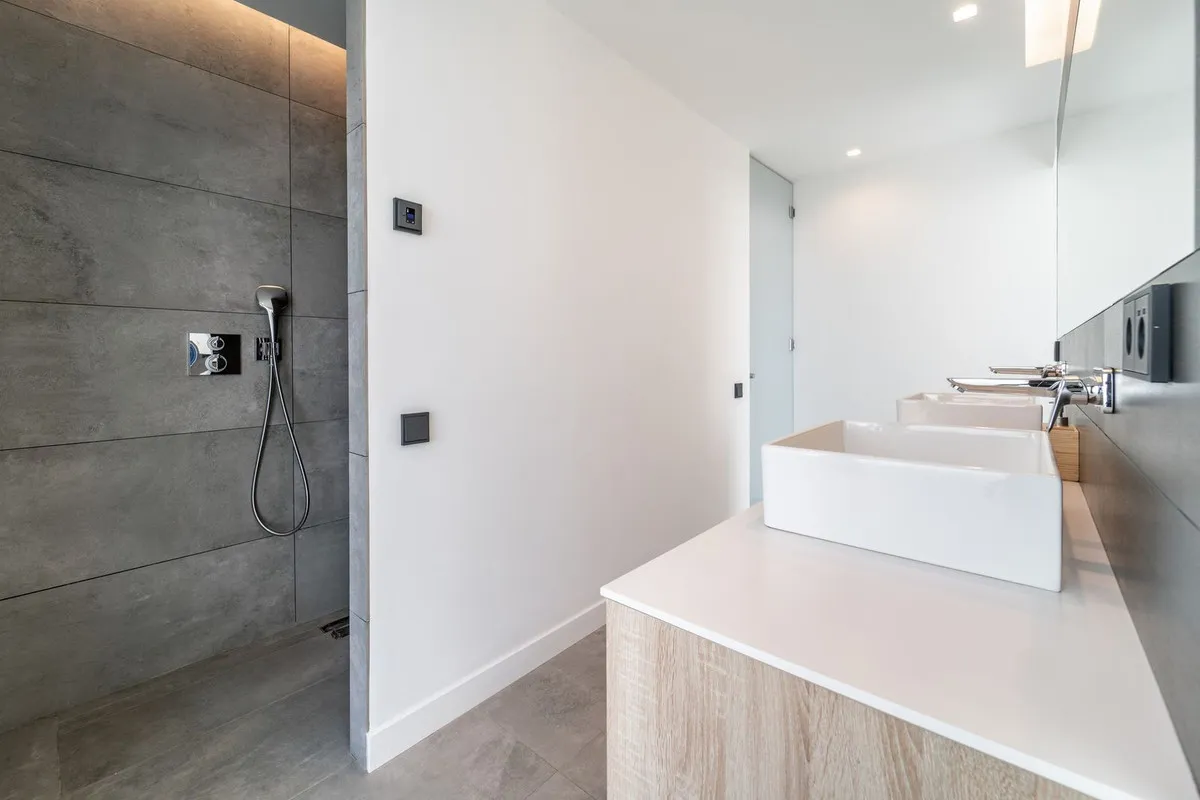 df2cfeb7-1980-4797-8973-94493d6e364b