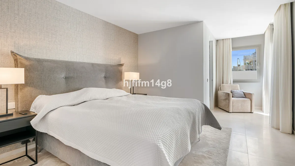 03ebd815-8db3-4815-95fa-aada23667435