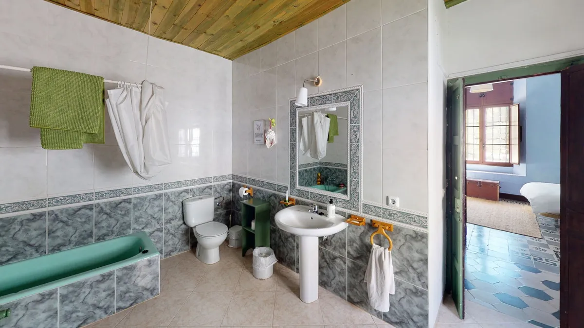 9a058173-dae0-4469-a129-889bdda96a28