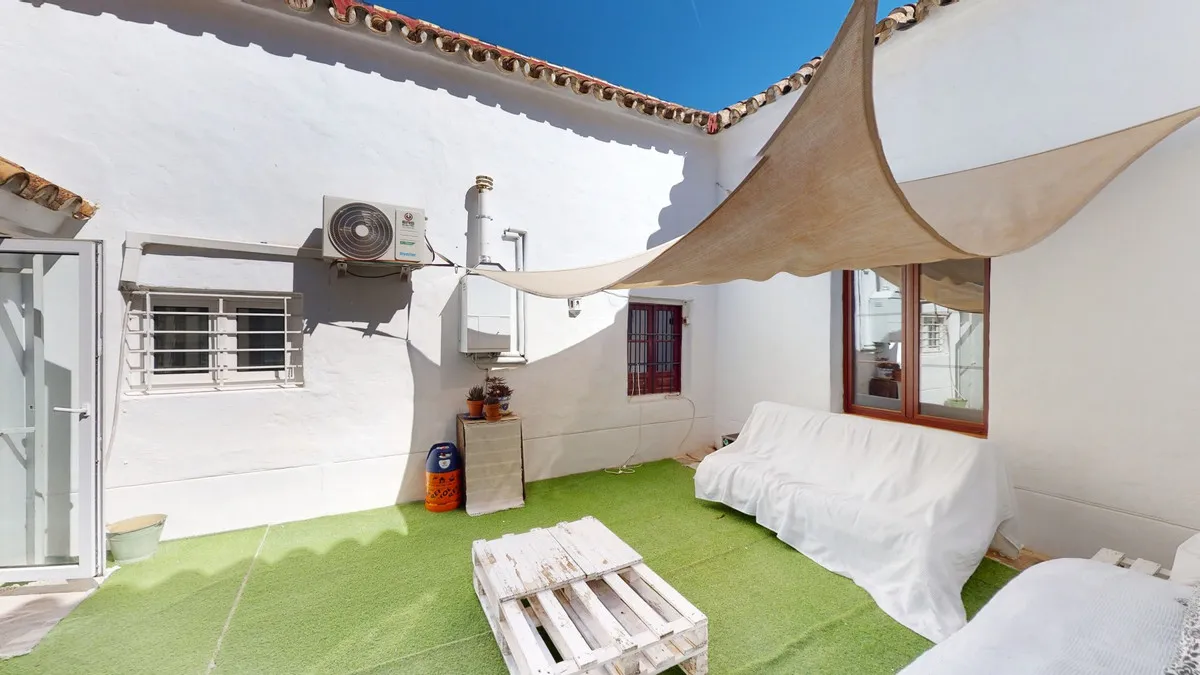 fa6a549c-c9b1-403e-b383-fb72f43799ce