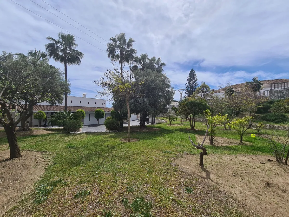 54da04f7-b648-438a-b9aa-a6299711d5f4