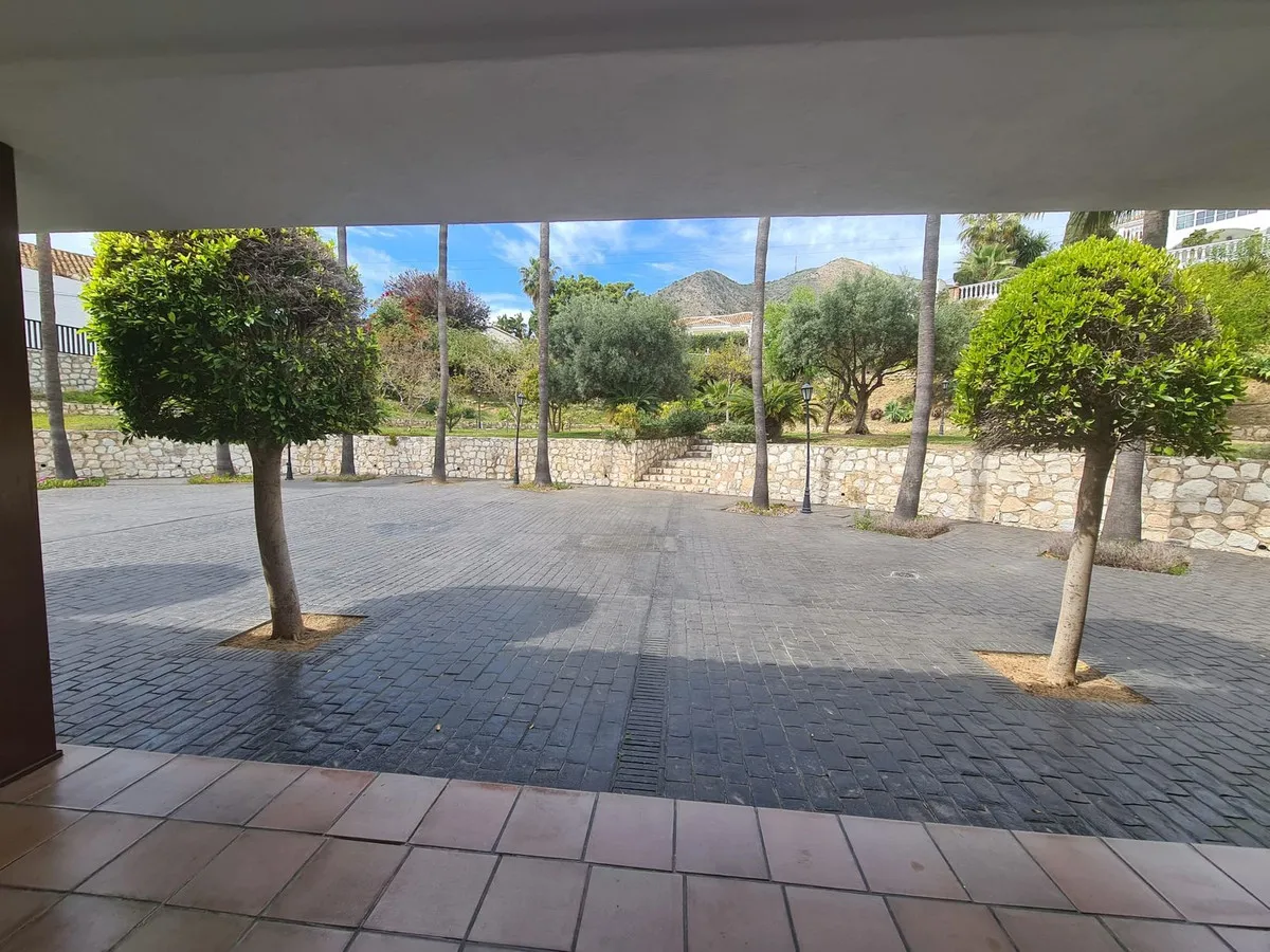 860cb30d-aeab-473d-ab6e-471cb96417ce