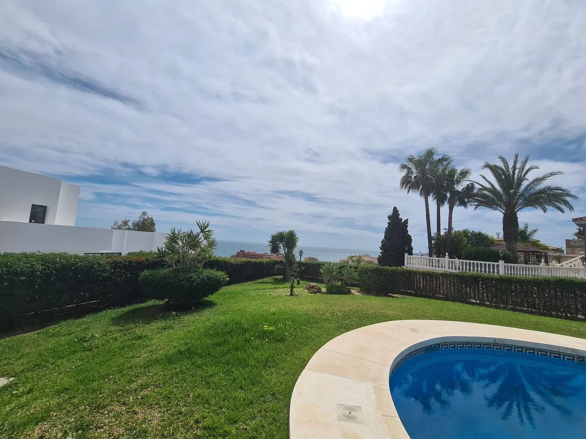 a54f282f-4b58-4fad-b6dd-b059a0553df0