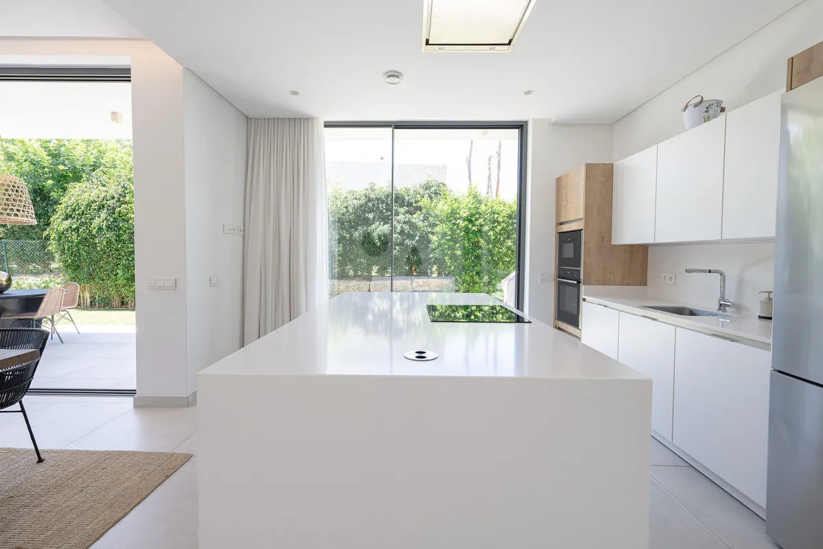 413d388f-3d96-4024-b6ee-59e94602d332