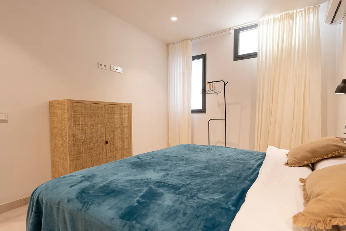 548f6f05-ff4a-4c7c-9058-e1fe9b18cbf7