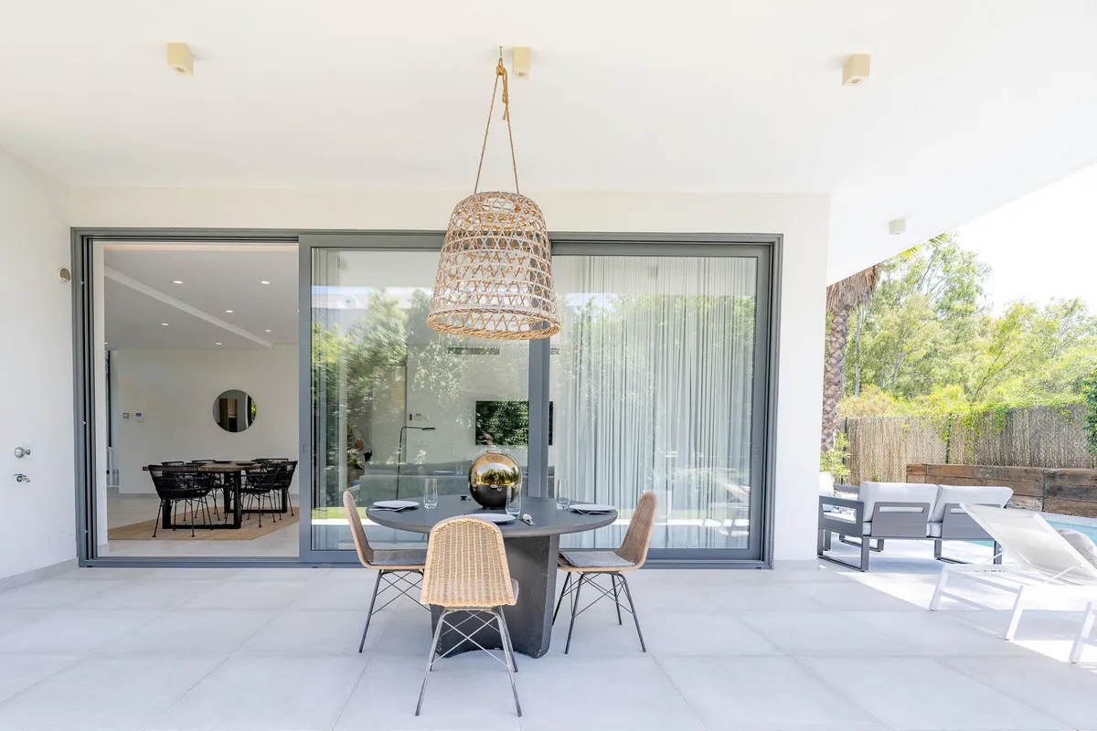 8f6a1443-bd8d-4764-9e7d-1e98539db1ac