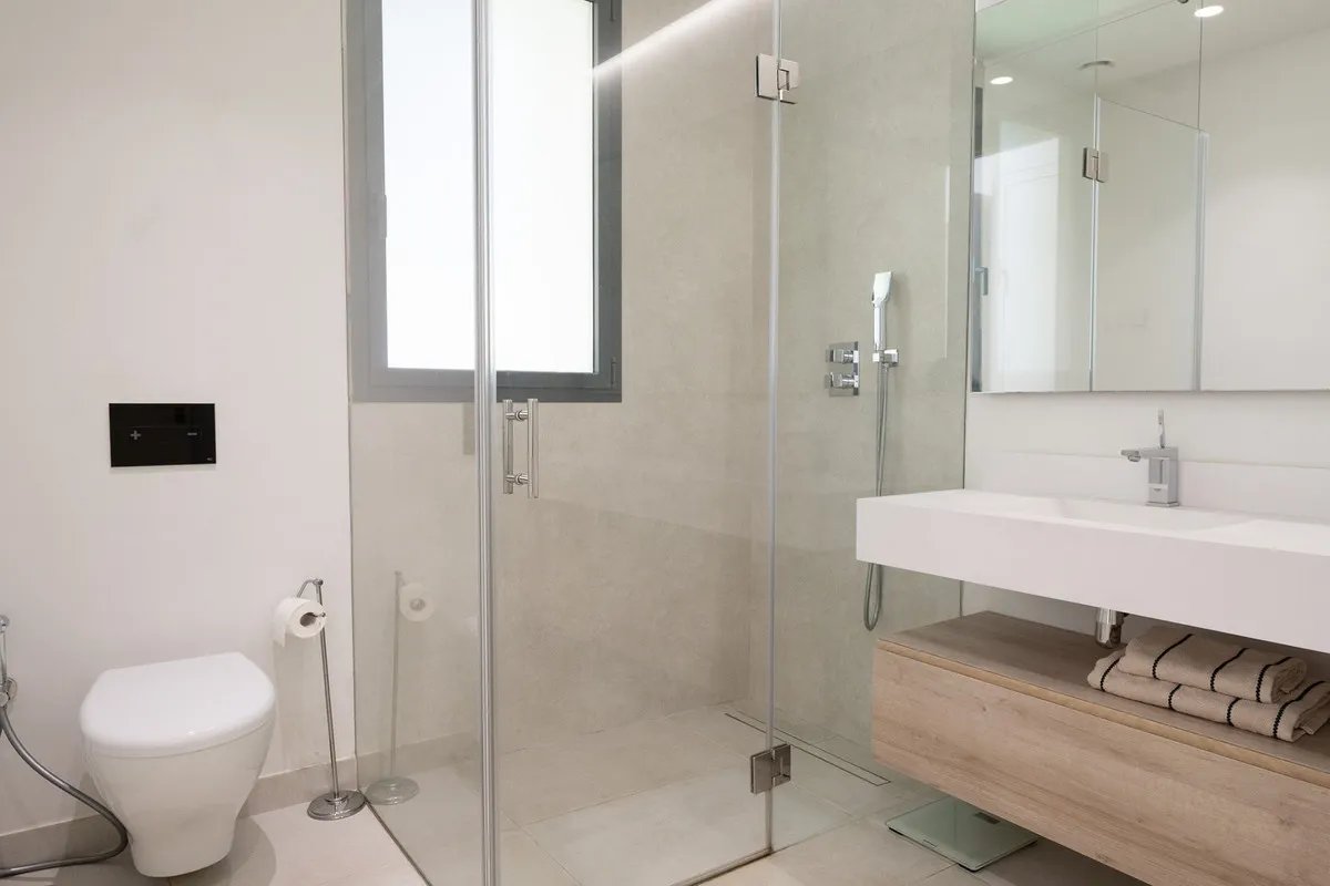 b7ec96cf-8cee-436f-9808-ca621c352e80