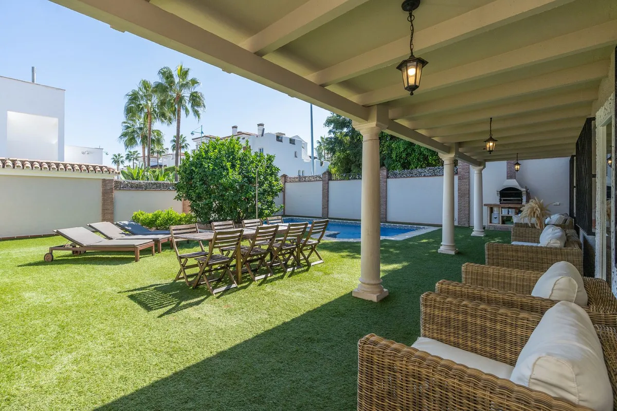 5ecf6065-2053-4c7a-b8a7-a1e19fde8ff0