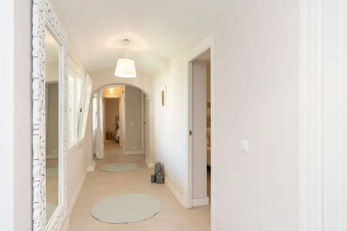 b31c4e8f-a212-43e7-8739-f4e18501d654