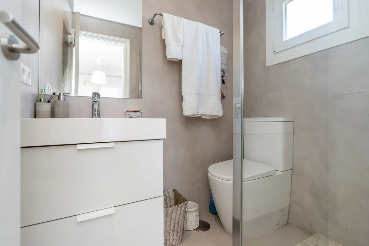 f1658707-da94-40f3-be46-10bbbbd36240